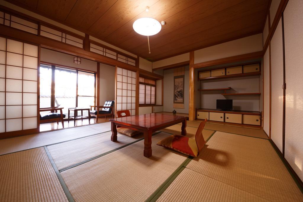 Yufuin Ryokan Tadaima Bagian luar foto